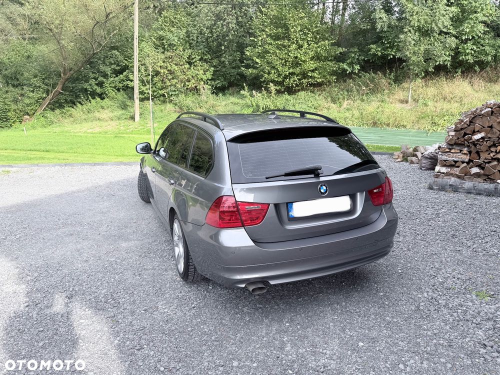 BMW Seria 3 318d DPF - 3