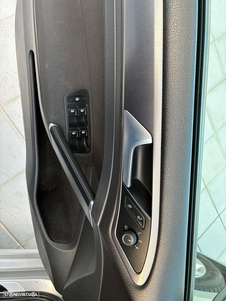 VW Golf 1.6 TDi BlueMotion Trendline - 8