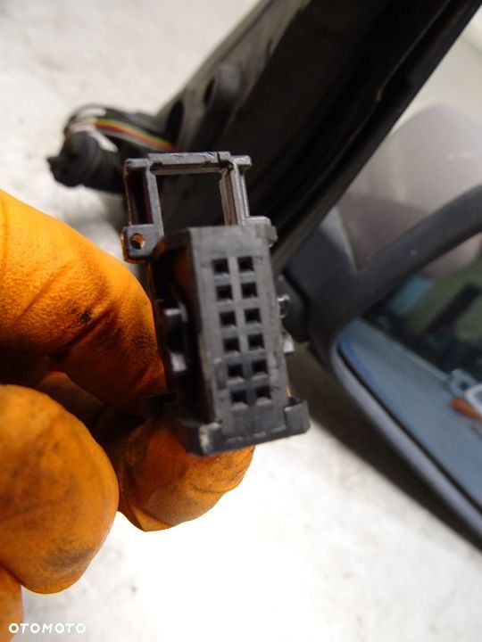 BMW E39 KOMBI 95-00 2.5TDS LUSTERKO ZEWNĘTRZNE PRAWE 5 PIN - 3