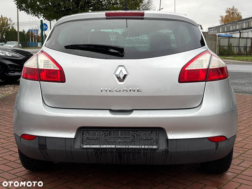 Renault Megane 2.0 140 CVT Luxe - 8