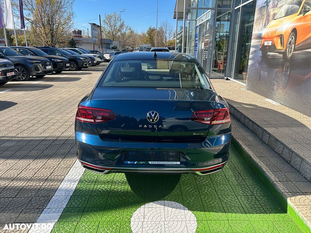 Volkswagen Passat 2.0 TDI DSG 4Mot Highline - 4