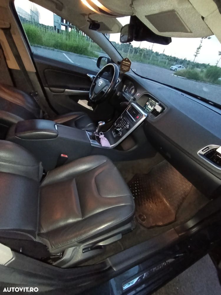 Volvo V60 D4 VEA Start-Stop Momentum - 14