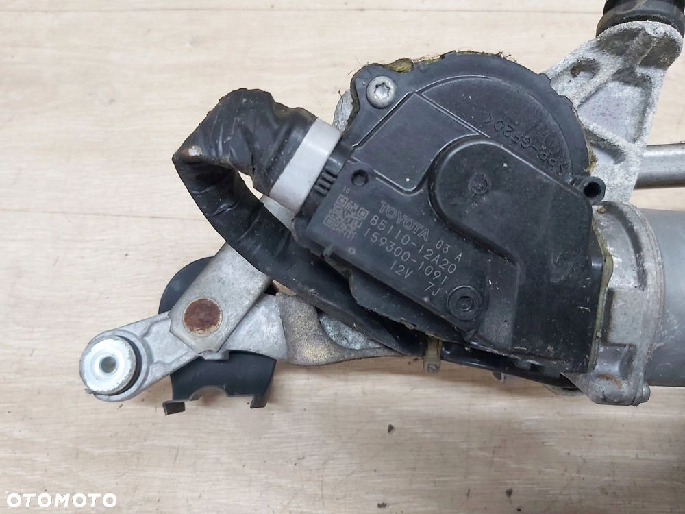 Toyota Corolla E15 mechanizm silniczek wycieraczek przód 85110-12A20 - 2