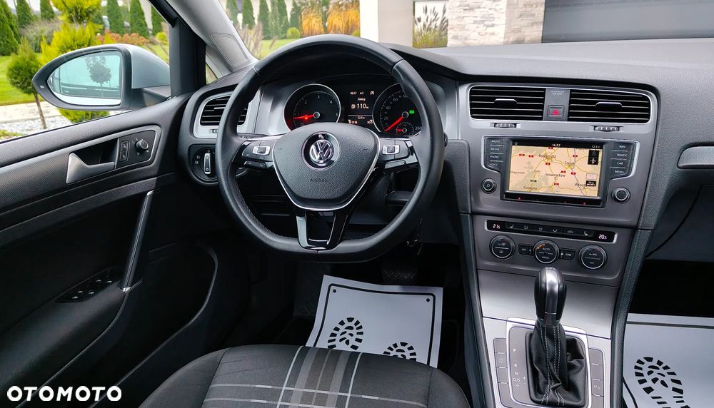 Volkswagen Golf 1.6 TDI BlueMotion Technology DSG Lounge - 19