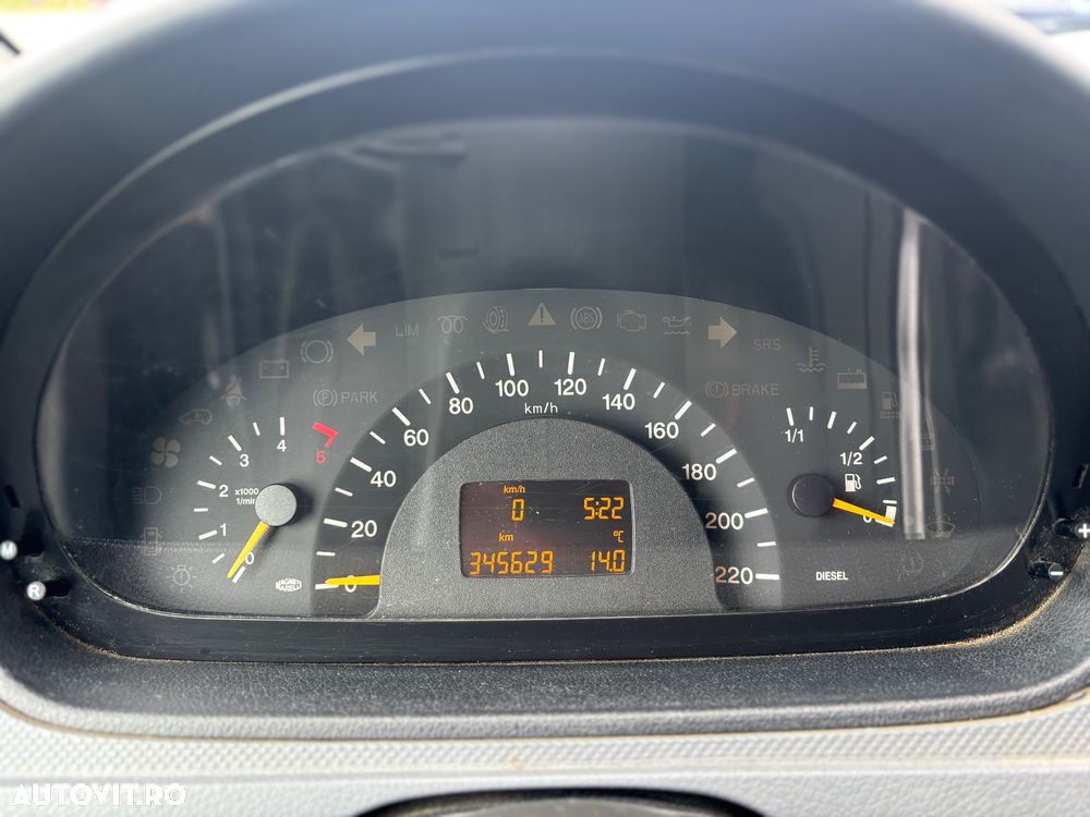 Mercedes-Benz Vito - 11