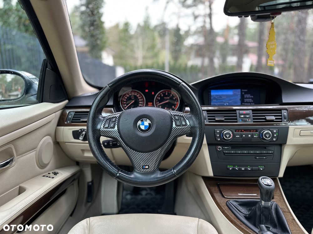 BMW Seria 3 330xi - 8