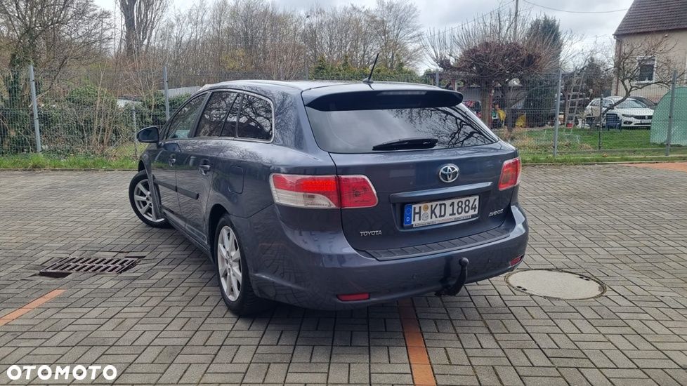 Toyota Avensis 1.8 Business Edition - 3