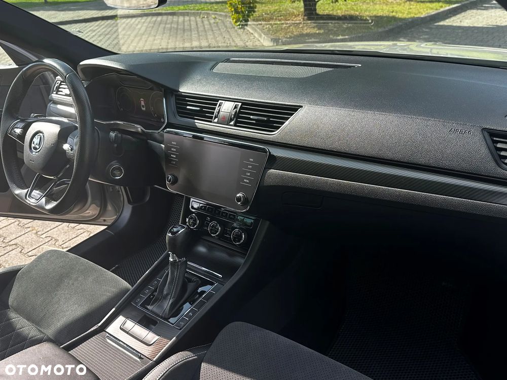 Skoda Superb 2.0 TDI SCR Sportline DSG - 13