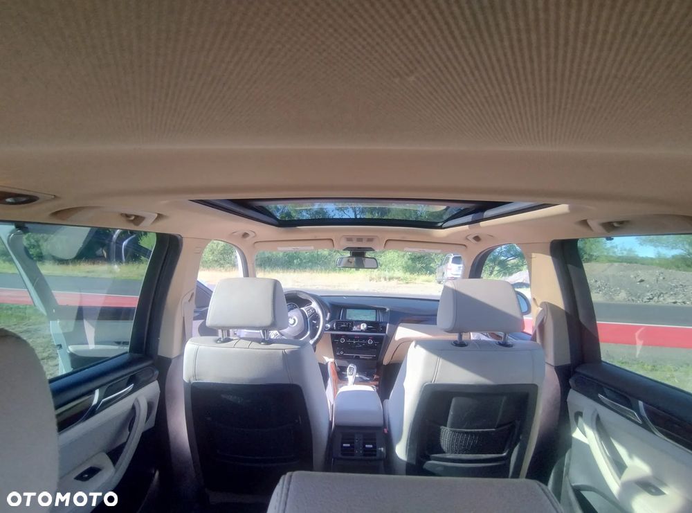 BMW X3 xDrive28i - 11