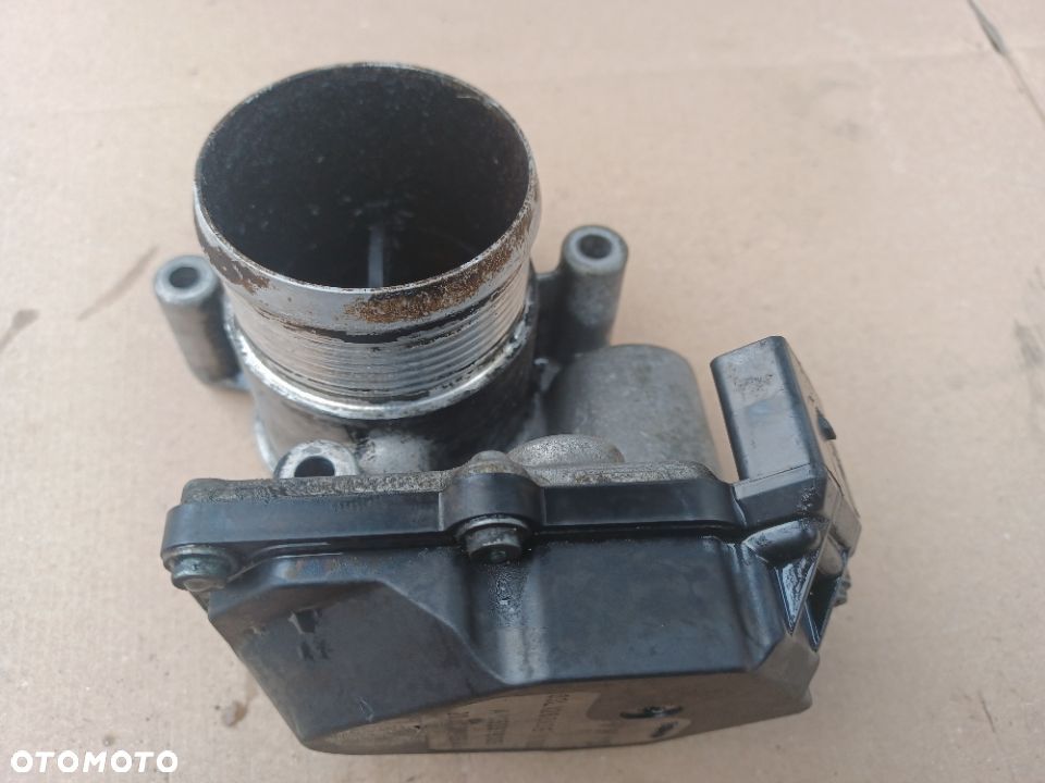 PRZEPUSTNICA VW AUDI 2.0 TDI 03L128063E V100 - 1