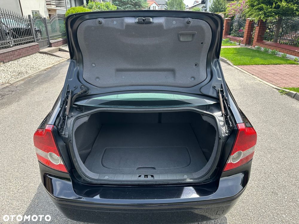 Volvo S40 2.4 Momentum - 21