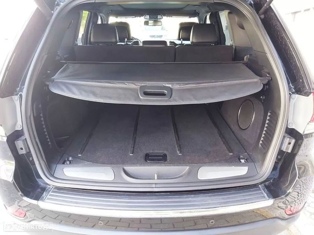 Jeep Grand Cherokee - 56
