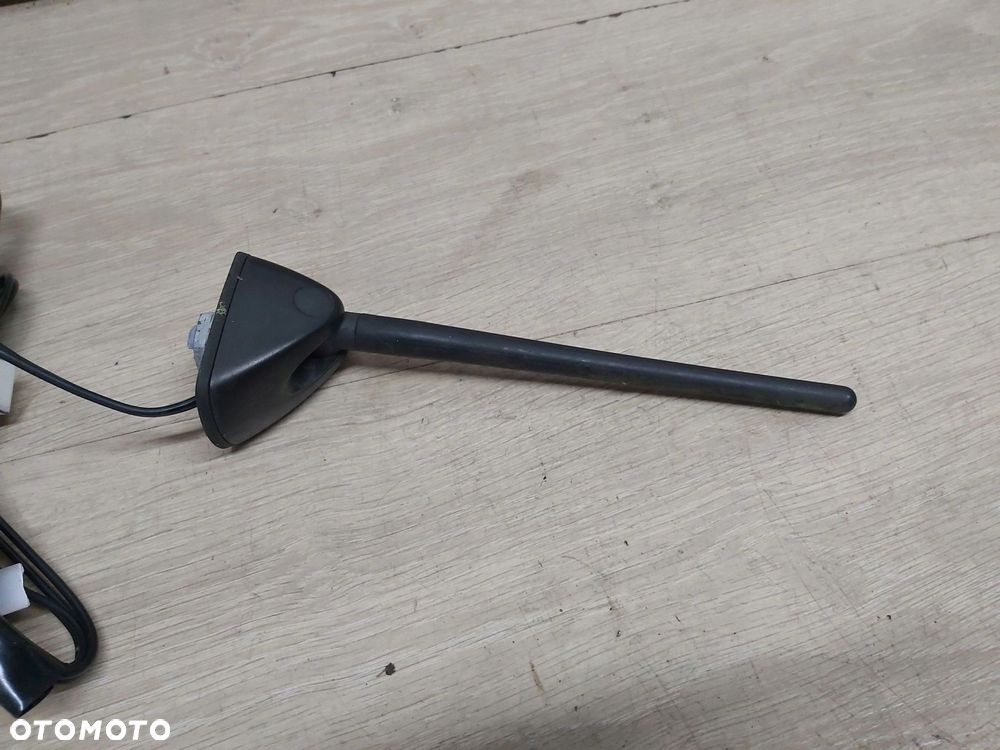 LEXUS RX II 330 350 400h antena dachowa bat podstawa - 2