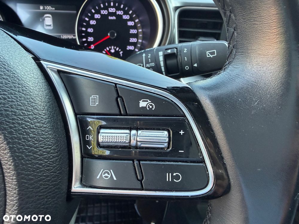 Kia Ceed 1.5 T-GDI M - 23