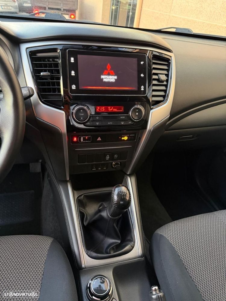 Mitsubishi L200 2.3 DI-D Strakar CD Connect Edition 4WD - 8