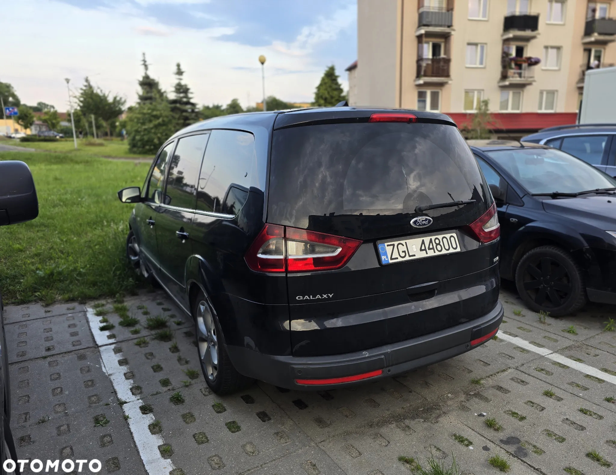 Ford Galaxy - 4