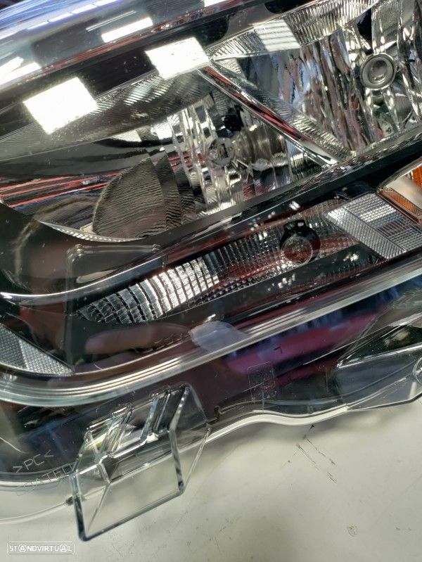 Farol Frente Esquerdo / Otica Esquerda Opel Combo Life (X19)  98168255 - 6