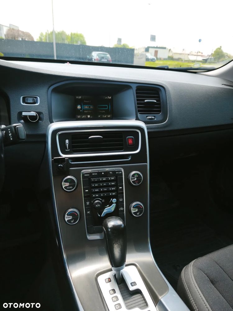 Volvo S60 - 25