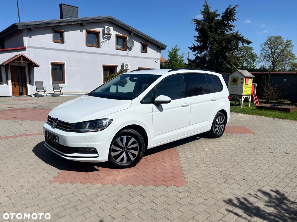 Volkswagen Touran 2.0 TDI SCR DSG ACTIVE - 1