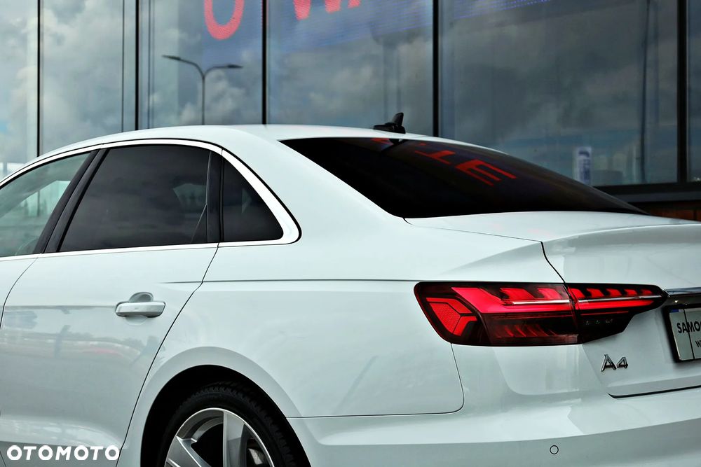 Audi A4 Limousine 35 TFSI mHEV S Line S tronic - 12