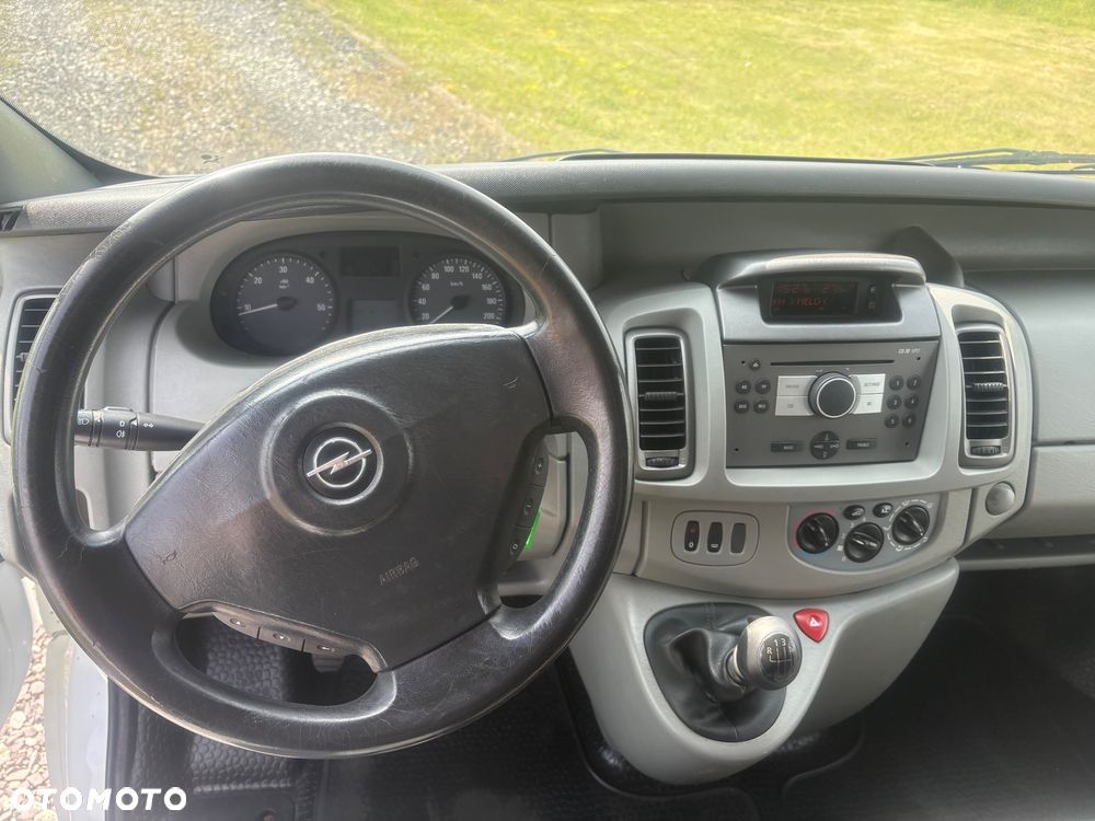 Opel Vivaro - 23