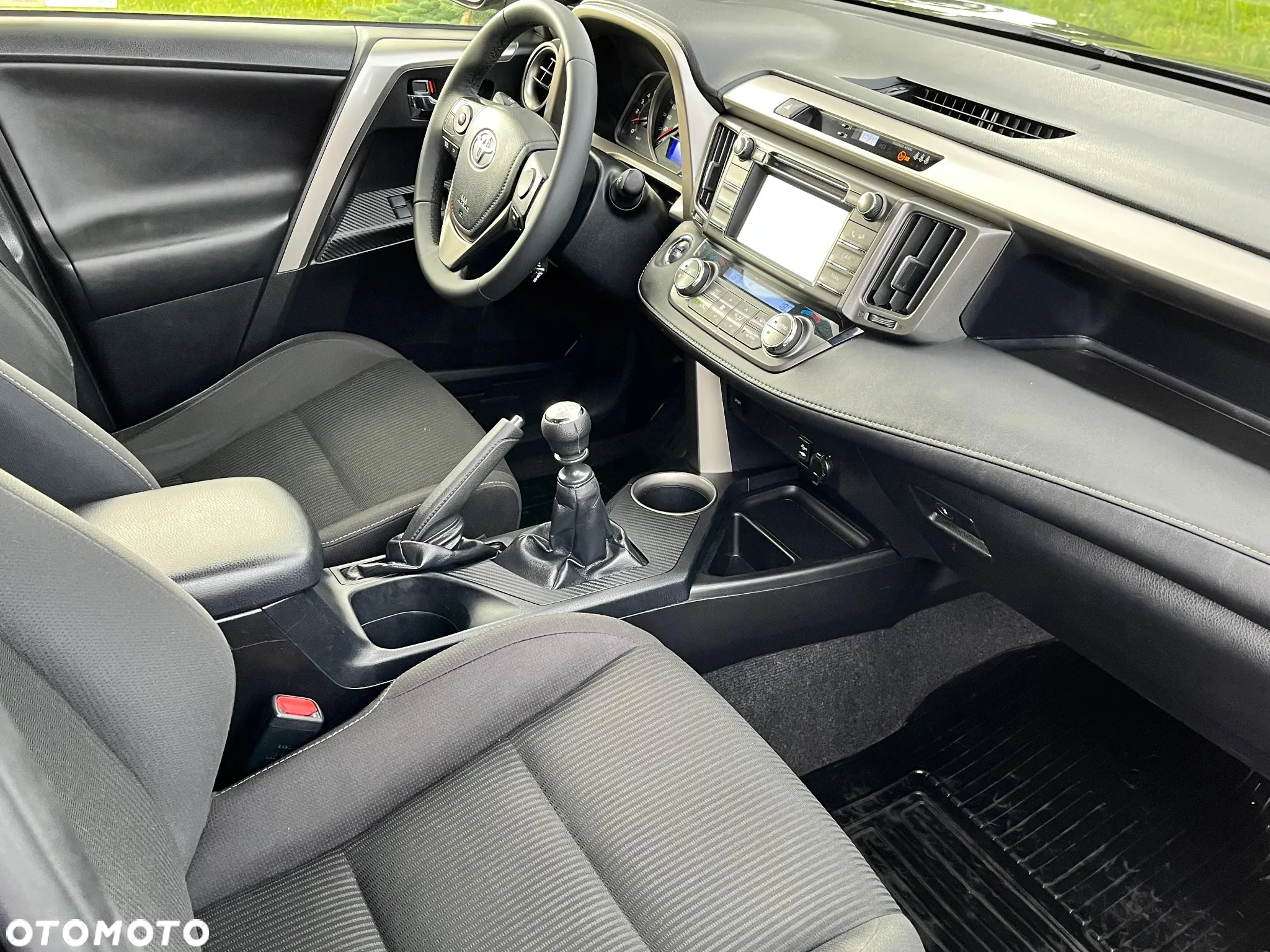 Toyota RAV4 2.0 D-4D Premium - 9