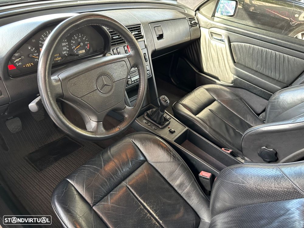 Mercedes-Benz C 180 Sport - 13