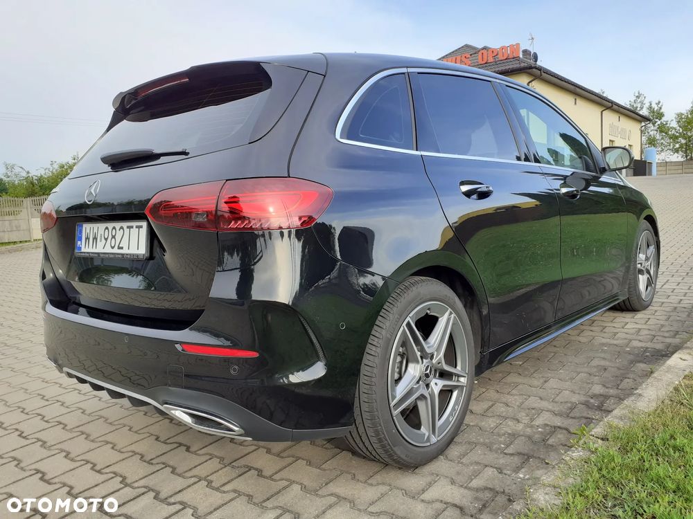 Mercedes-Benz Klasa B 200 d AMG Line 8G-DCT - 14