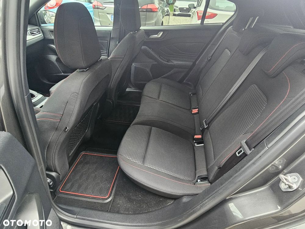 Ford Focus 1.5 TDCi DPF Start-Stopp-System ST-Line - 37