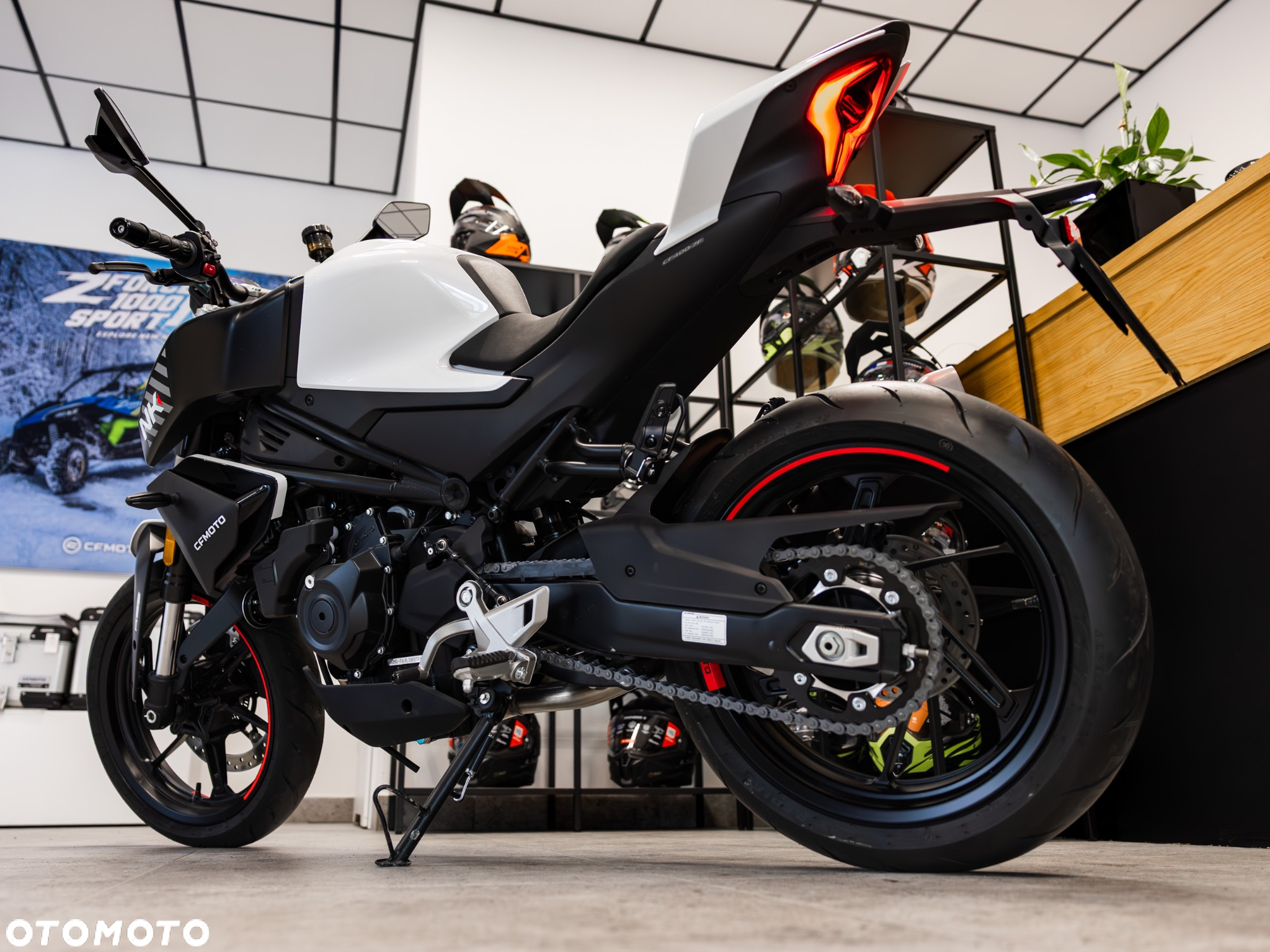 CFMoto NK - 22