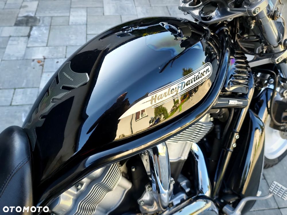 Harley-Davidson V-Rod Street Rod - 25