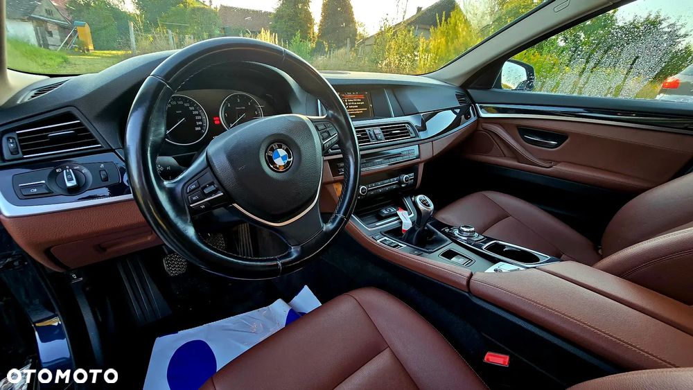 BMW Seria 5 518d - 16