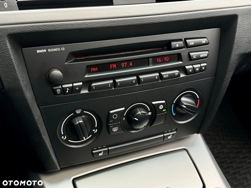 BMW Seria 3 318d - 15