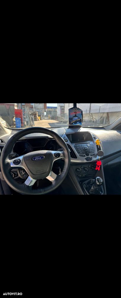 Ford Transit Connect - 9