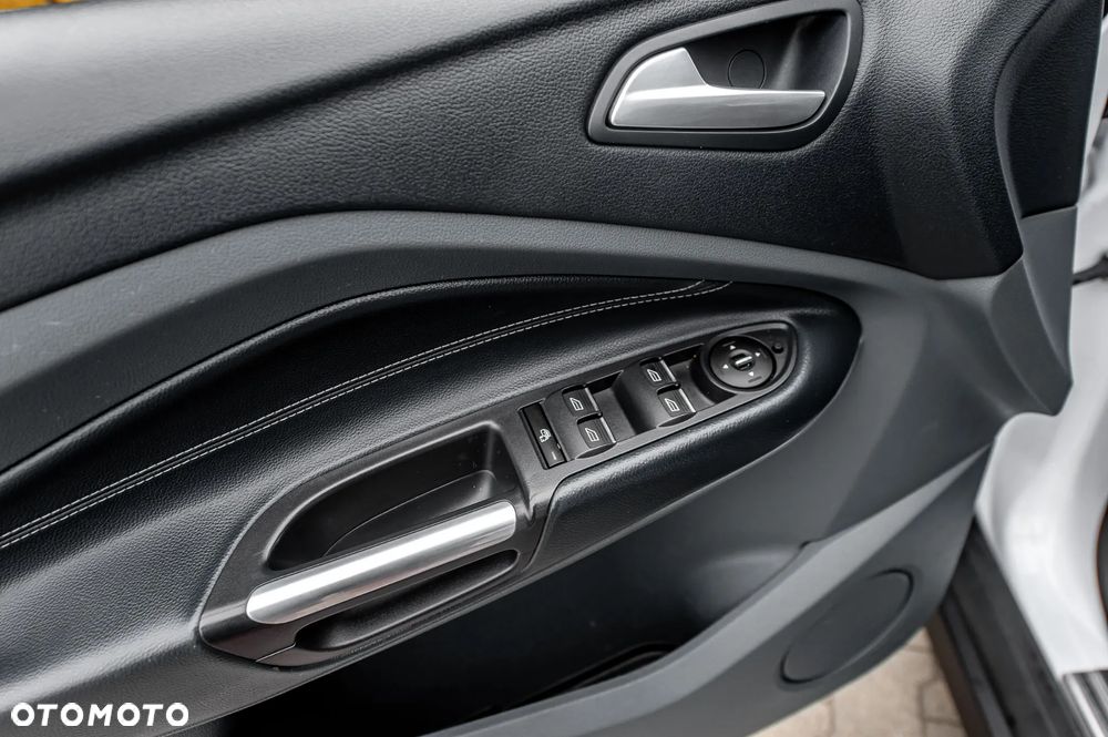 Ford C-MAX 1.6 EcoBoost Titanium - 24