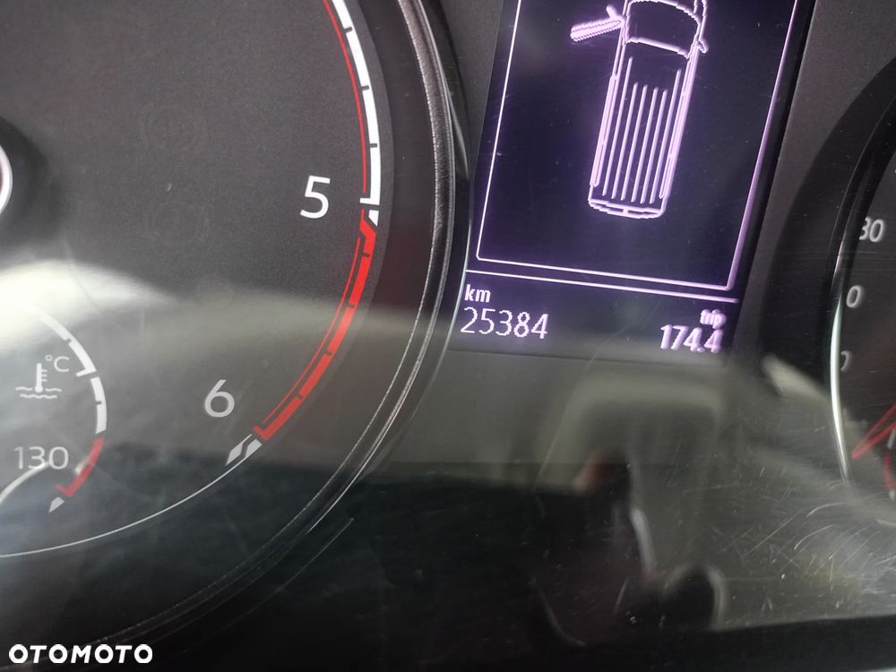 Volkswagen Transporter Kombi L2H1 - 7