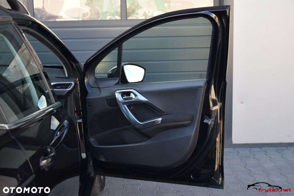Peugeot 2008 - 21