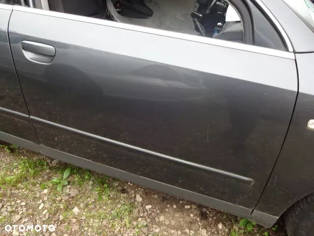 Prawe przednie drzwi Audi A4 B6 sedan LX7Z - 1