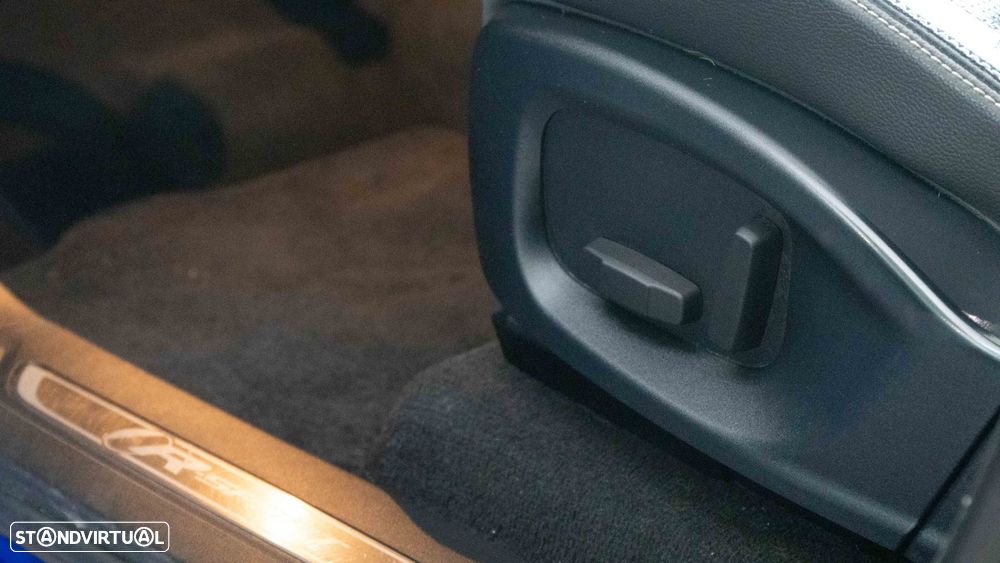 Jaguar F-Pace 25d AWD Aut. R-Sport - 9