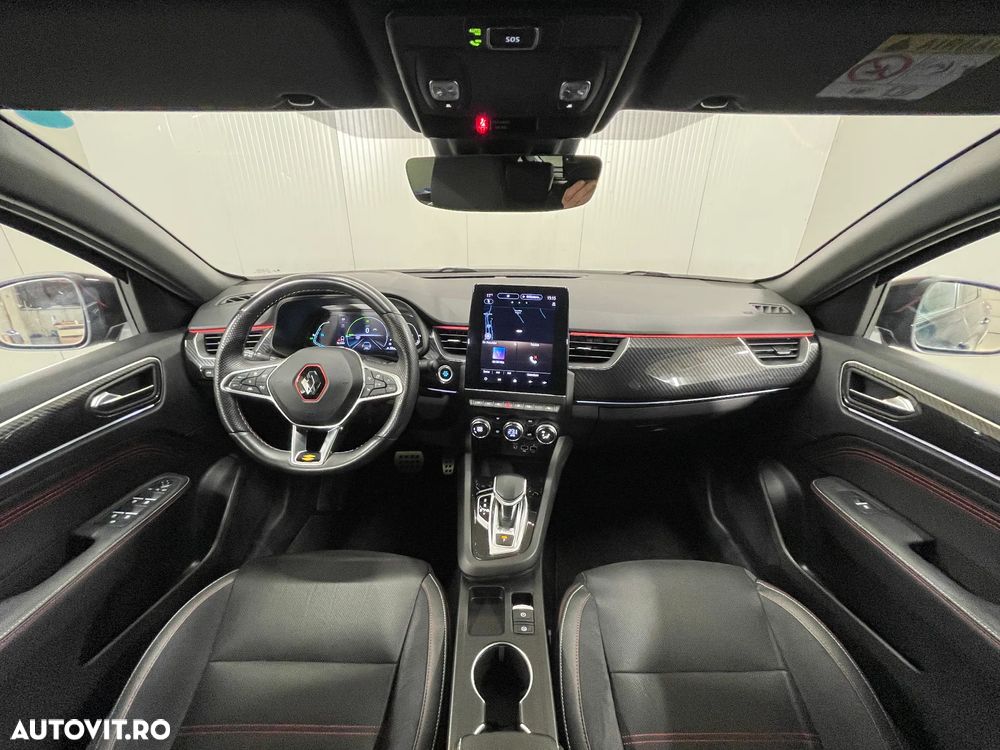 Renault Arkana E-TECH Hybrid RS Line - 8