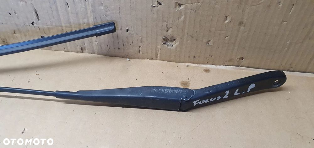 Ramie wycieraczki wycieraczka lewy przód Ford Focus MK2 4M5117526AE - 2
