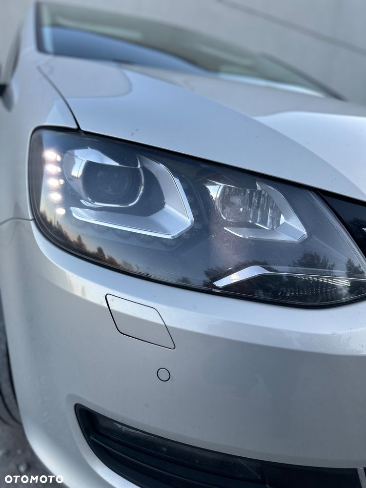 Volkswagen Sharan 2.0 TDI 4Motion BlueMotion Technology Highline - 12