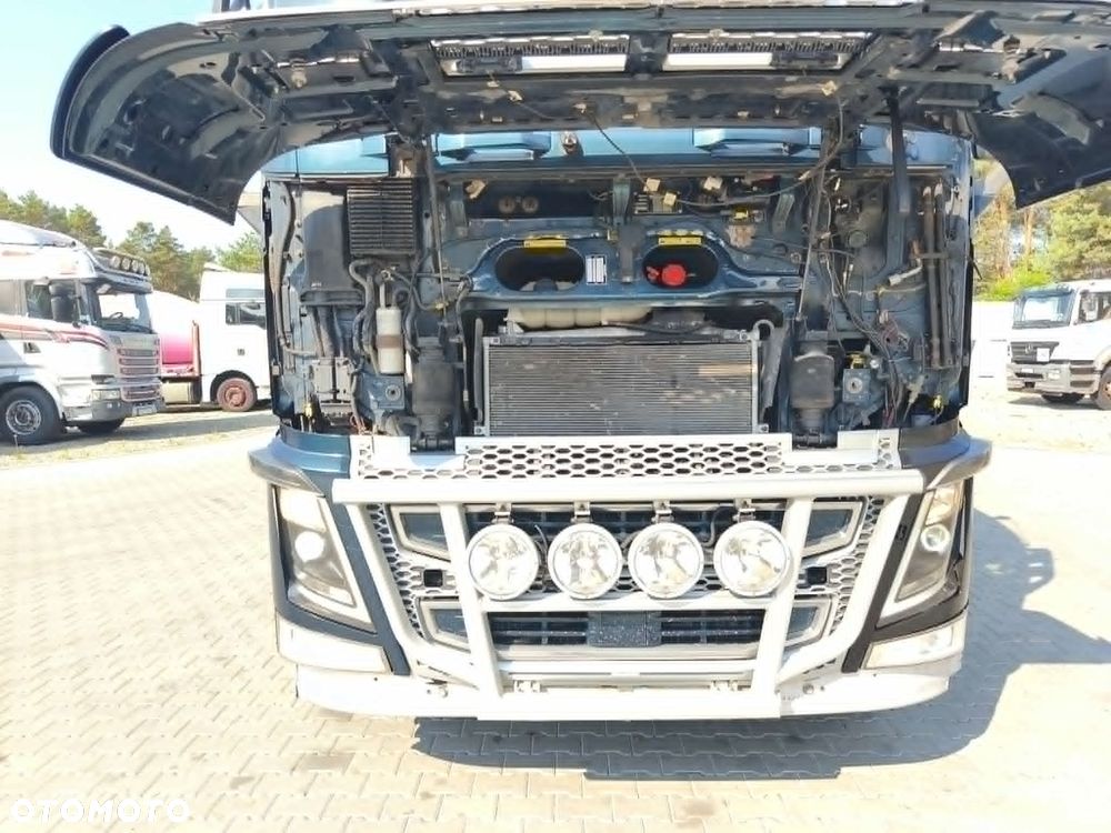 Volvo FH16 750 2015 rok 6x4 Epsilon M110 Opony 80% do drzewa drewna lasu - 16