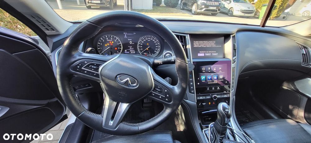 Infiniti Q50 - 10