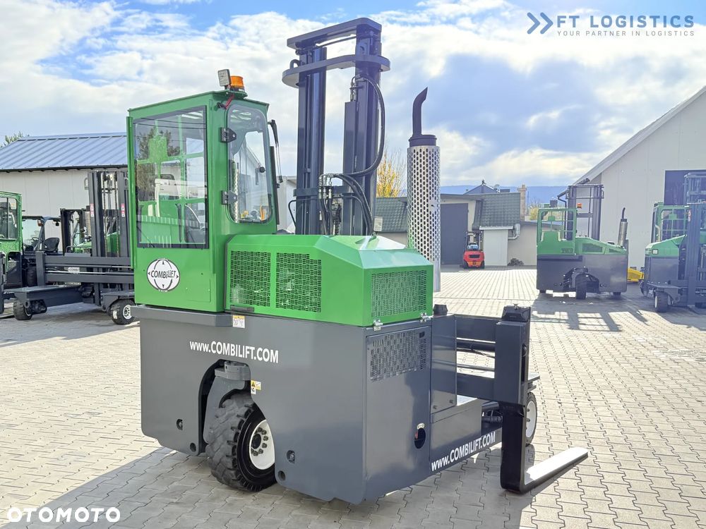 Combilift WÓZEK CZTEROKIERUNKOWY - WIELOKIERUNKOWY / C3000 / DIESEL / DUPLEX 4200MM / WOLNY SKOK / SZEROKI POZYCJONER WIDEŁ / PEŁNA KABINA / STAN IDEALNY / Szeroka oferta wózków czterokierunkowych i bocznych, dopasowanych do różnorodnych potrzeb i zastosowań - 8