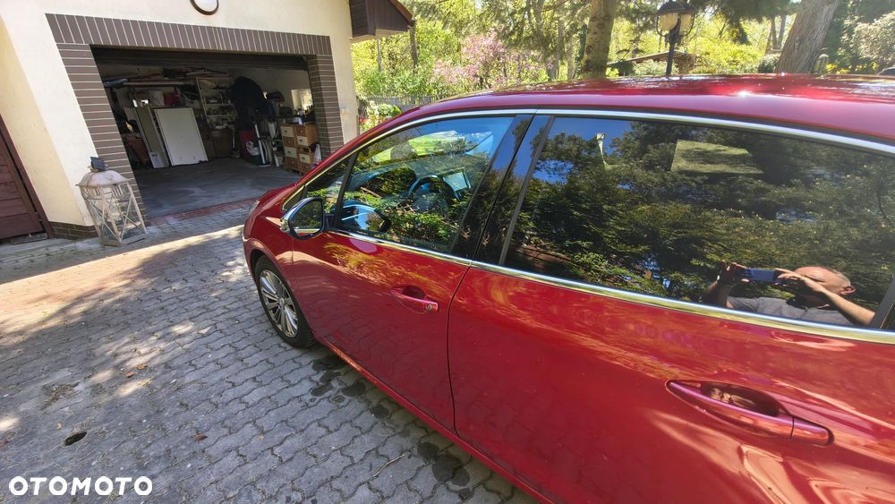 Peugeot 208 1.2 PureTech Allure - 8