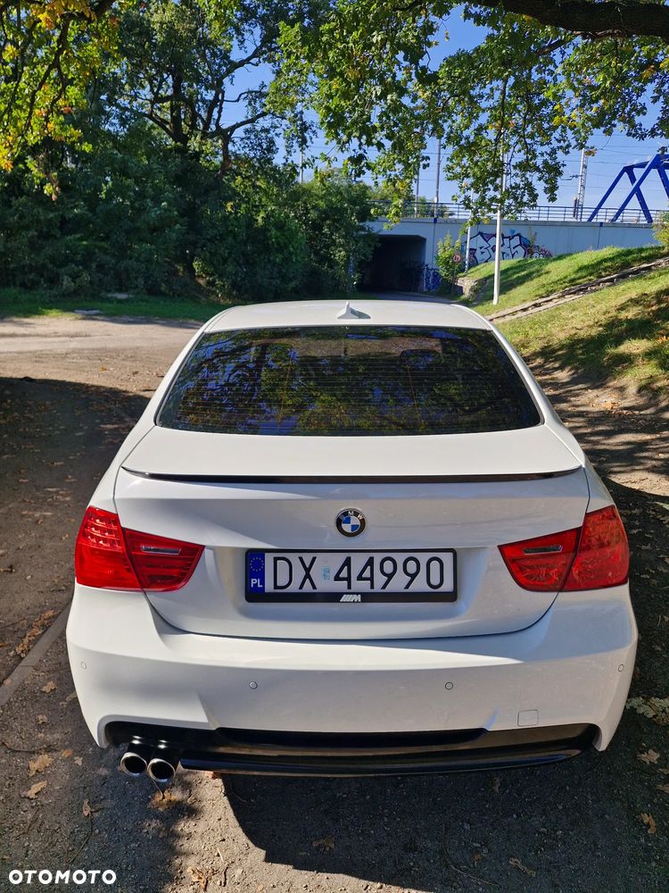 BMW Seria 3 325d - 16