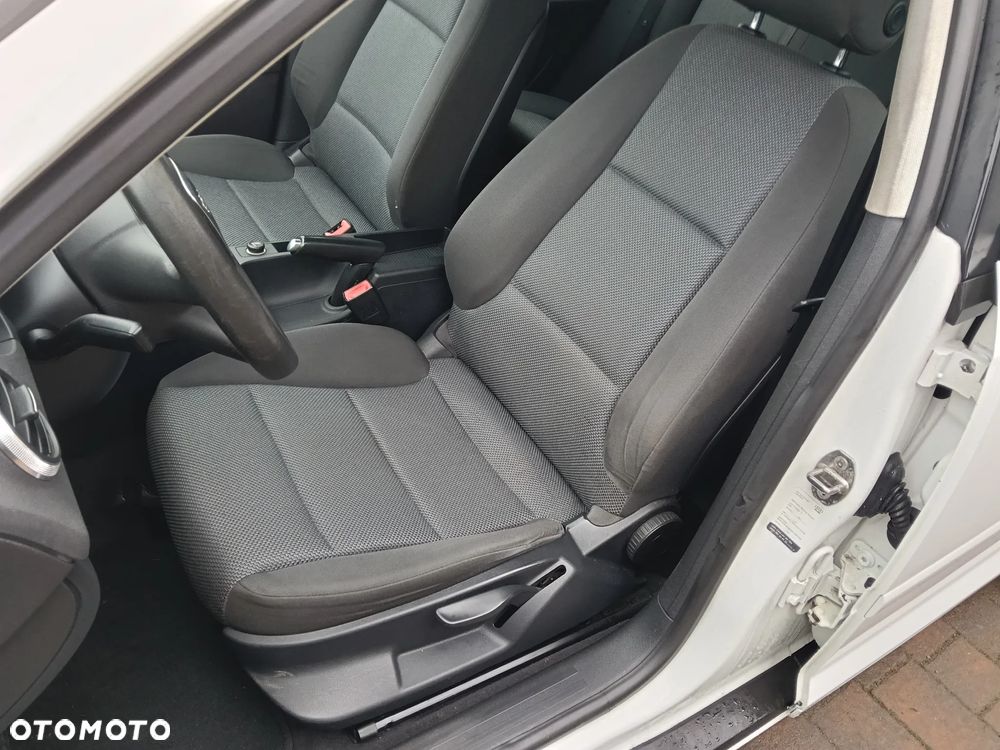 Audi A3 Sportback 1.6 Ambiente - 10