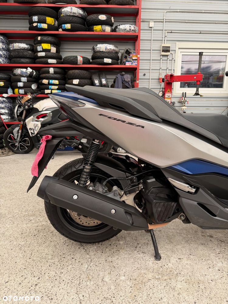 Honda NSS - 13