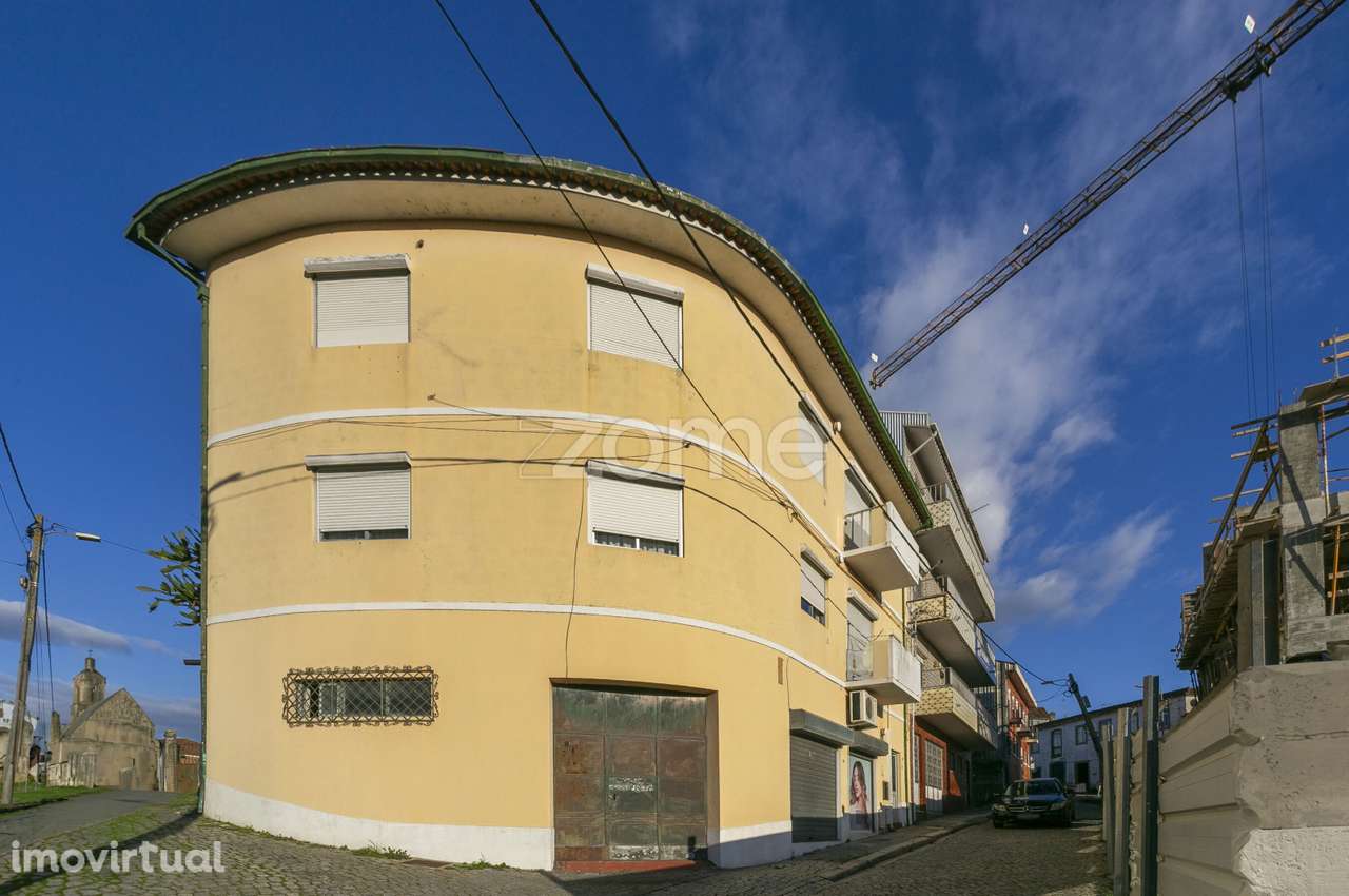 Prédio no Peso da Régua - Grande imagem: 2/24